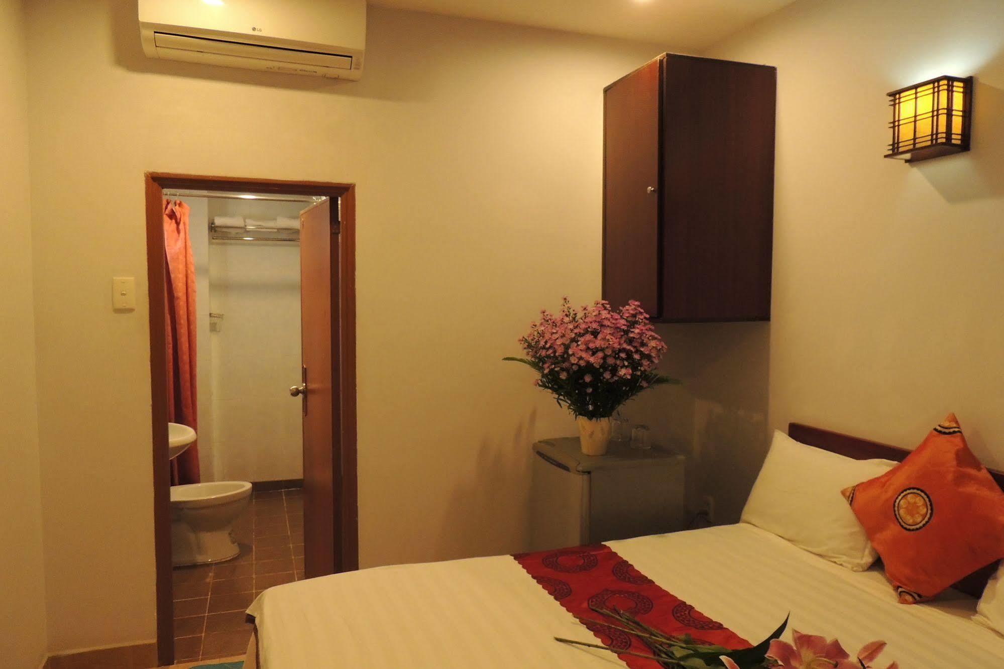 Sao Nam Hotel - Bui Vien Walking Street Ho Chi Minh City Exterior photo
